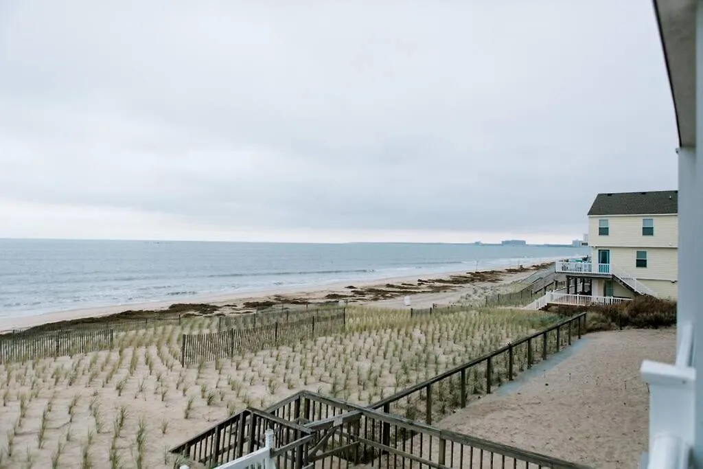 Modern 4Bdr Oceanfront Home Virginia Beach Holiday home