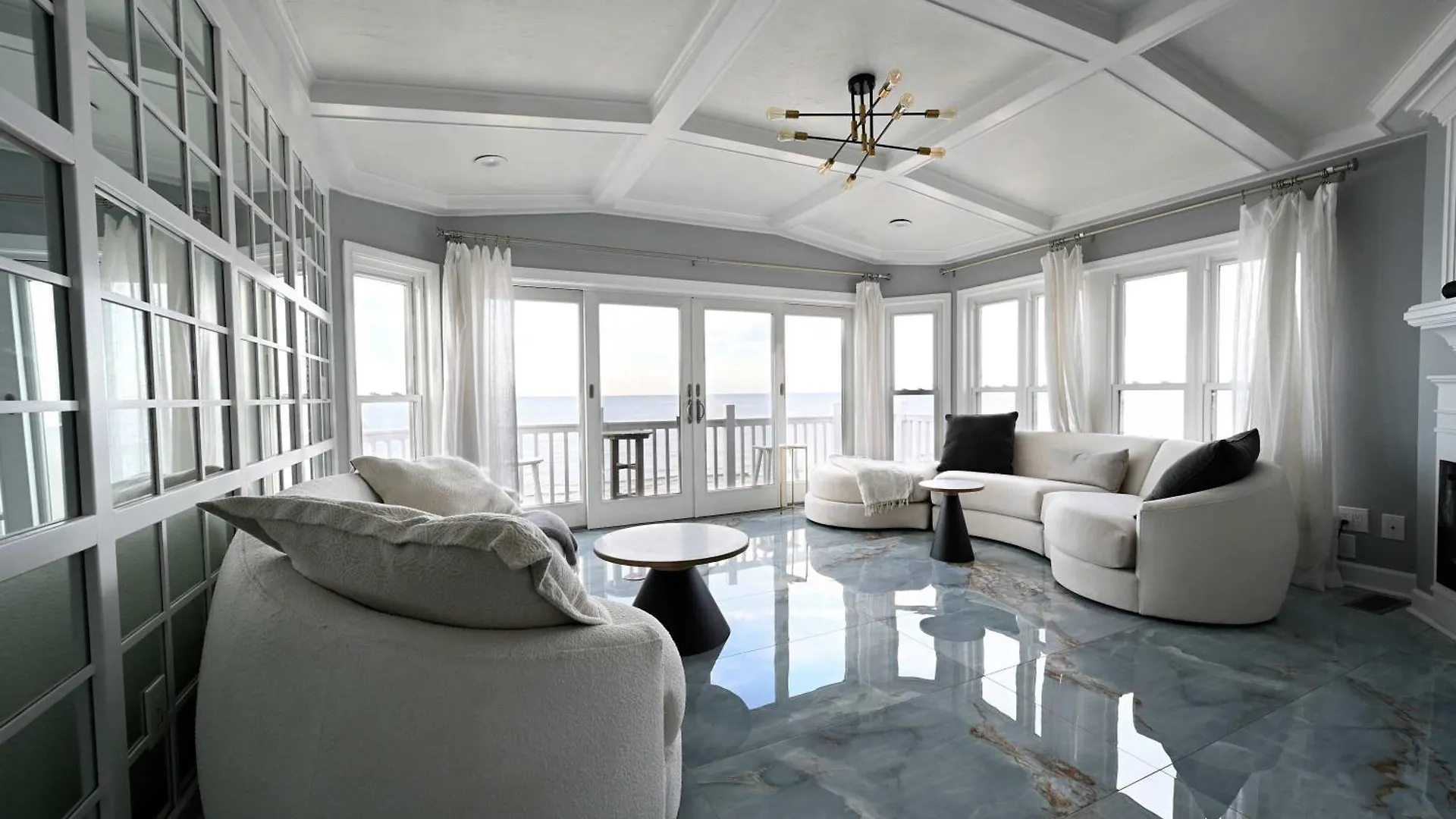Modern 4Bdr Oceanfront Home Virginia Beach United States