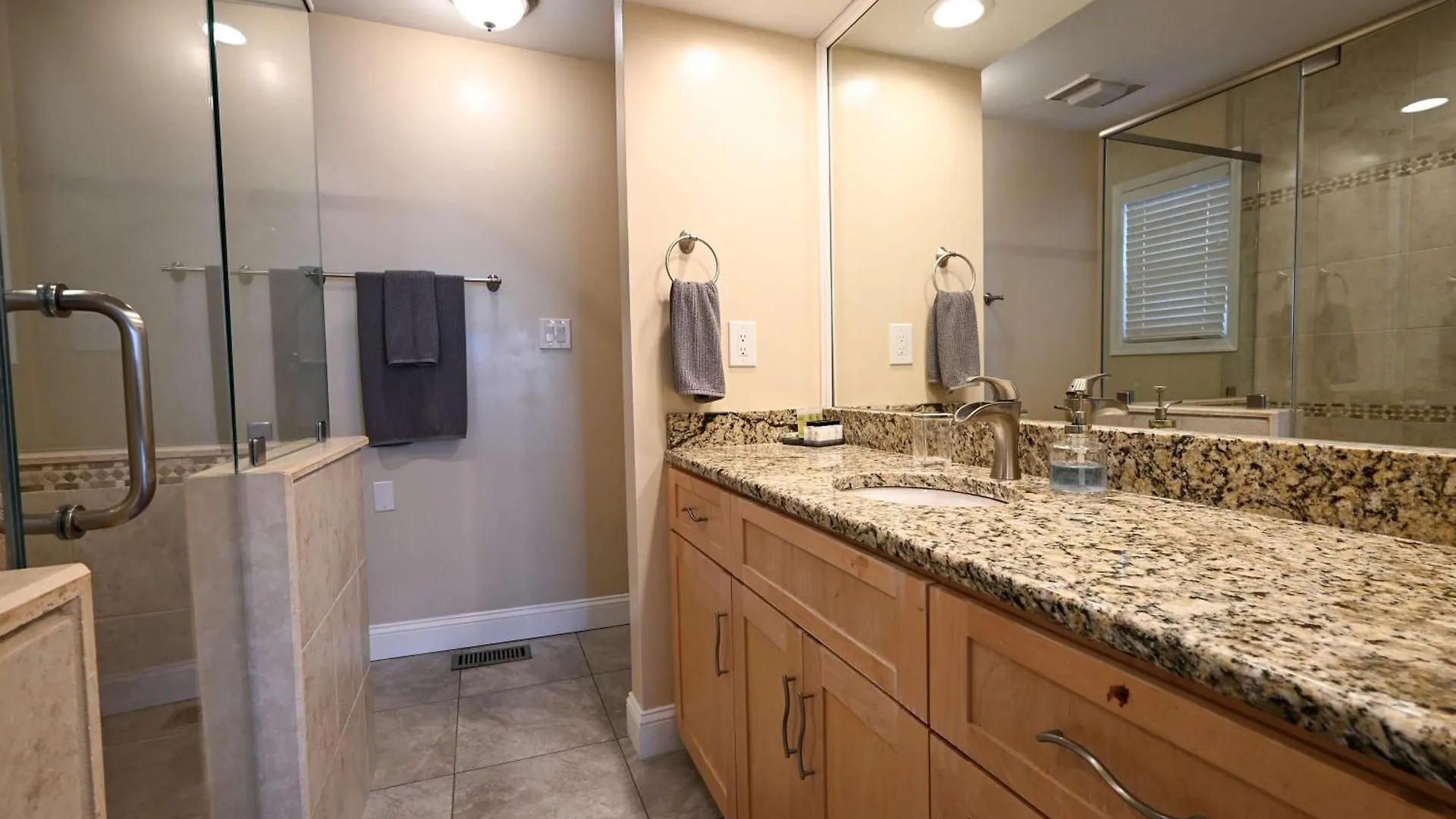 Modern 4Bdr Oceanfront Home Virginia Beach Holiday home