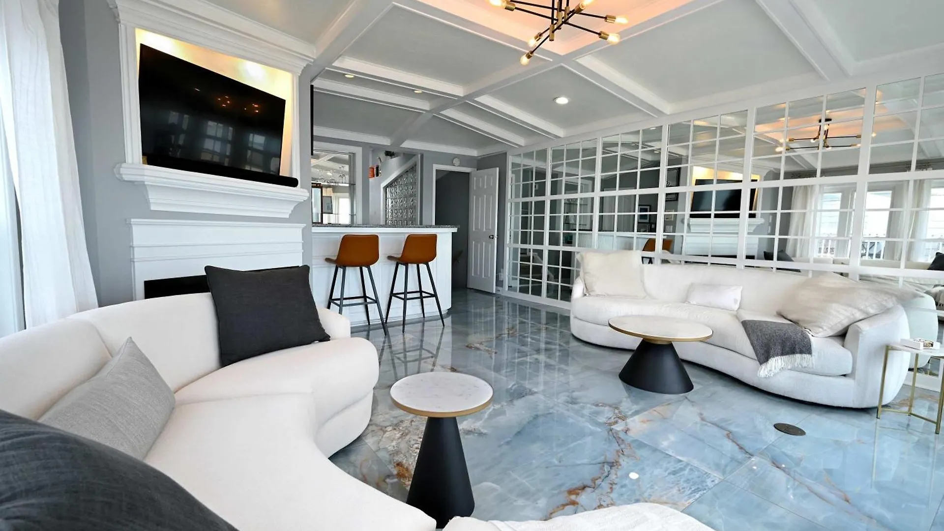 Modern 4Bdr Oceanfront Home Virginia Beach 0*,  United States